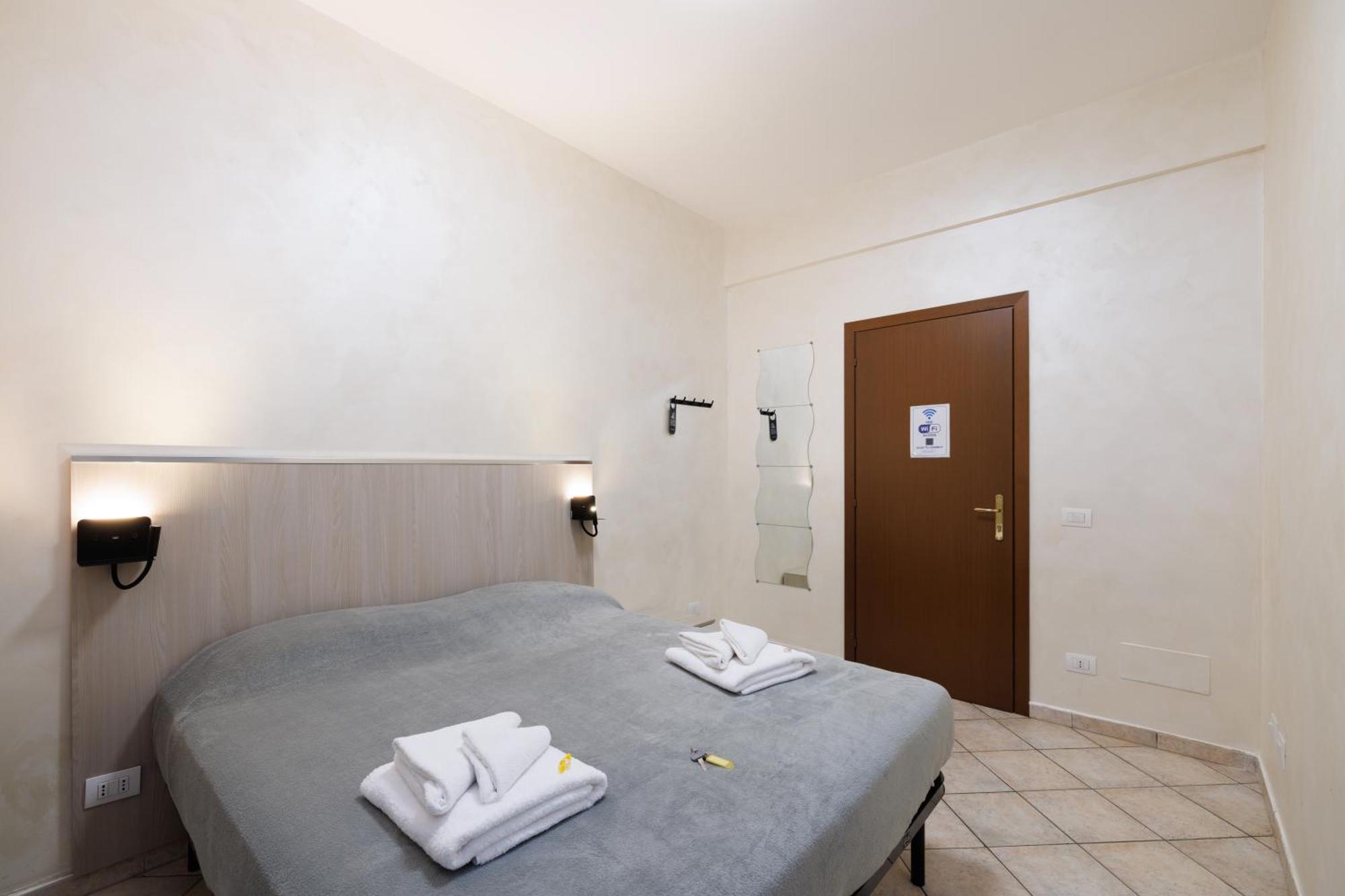 Roma Marine House Hotel Lido di Ostia Exterior photo