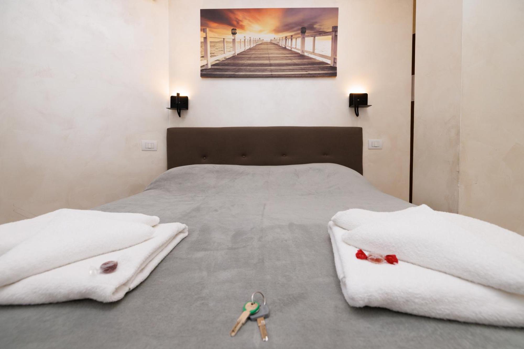 Roma Marine House Hotel Lido di Ostia Exterior photo